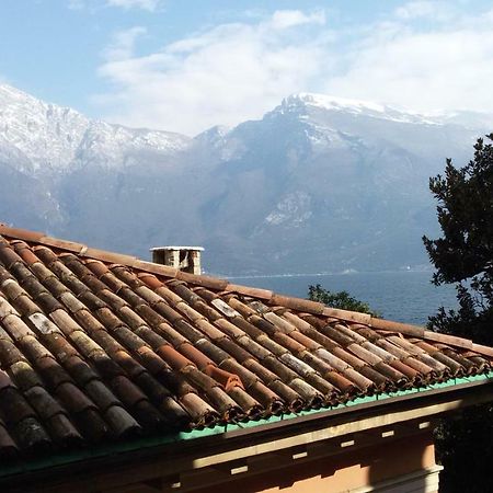 Mansarda Ariel Apartment Limone sul Garda Ngoại thất bức ảnh