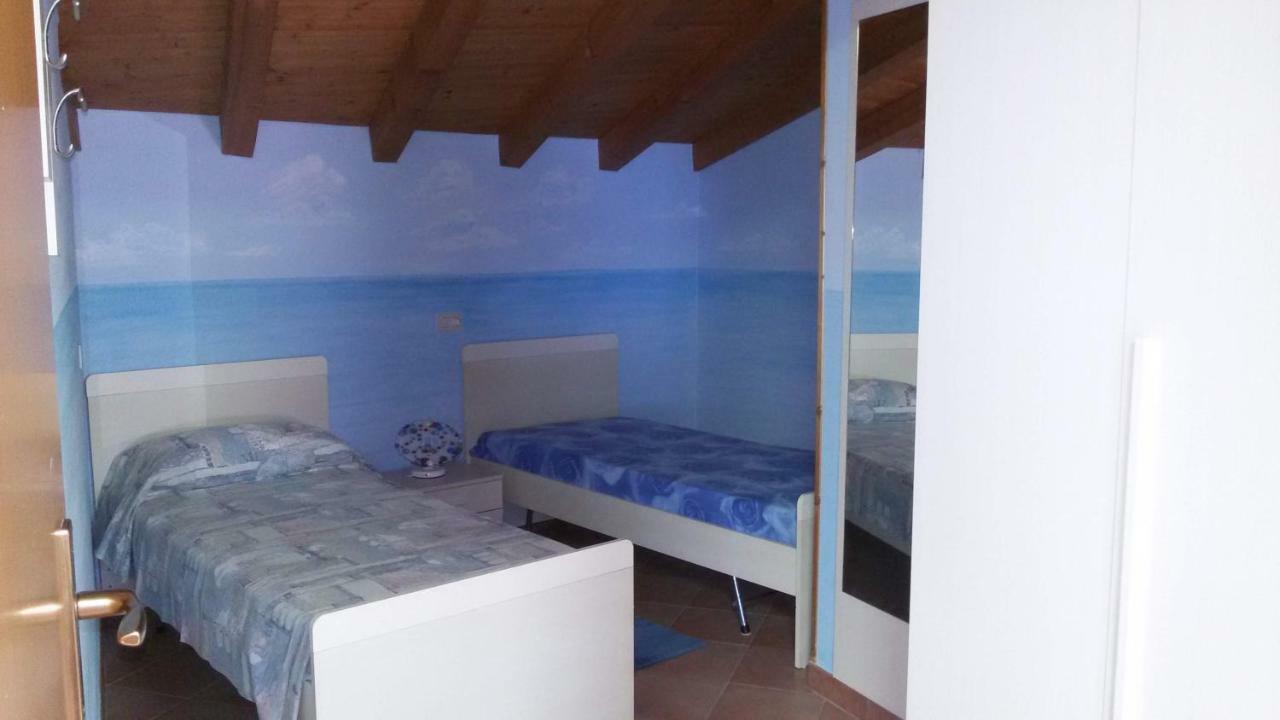 Mansarda Ariel Apartment Limone sul Garda Ngoại thất bức ảnh